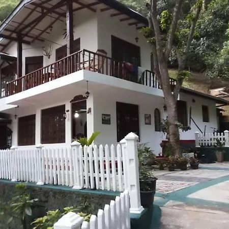 Villa25 Homestay Free Pick Up From The Centre Kandy Exterior photo