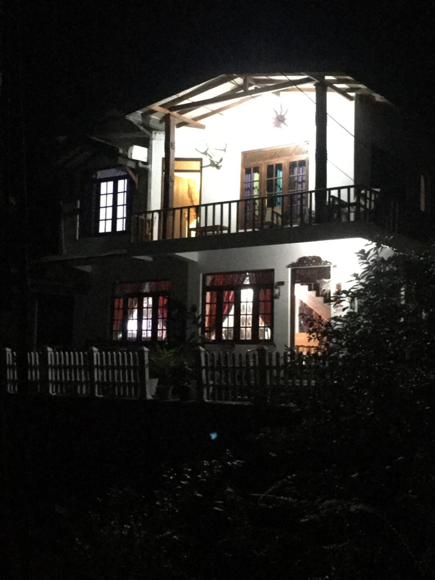 Villa25 Homestay Free Pick Up From The Centre Kandy Exterior photo